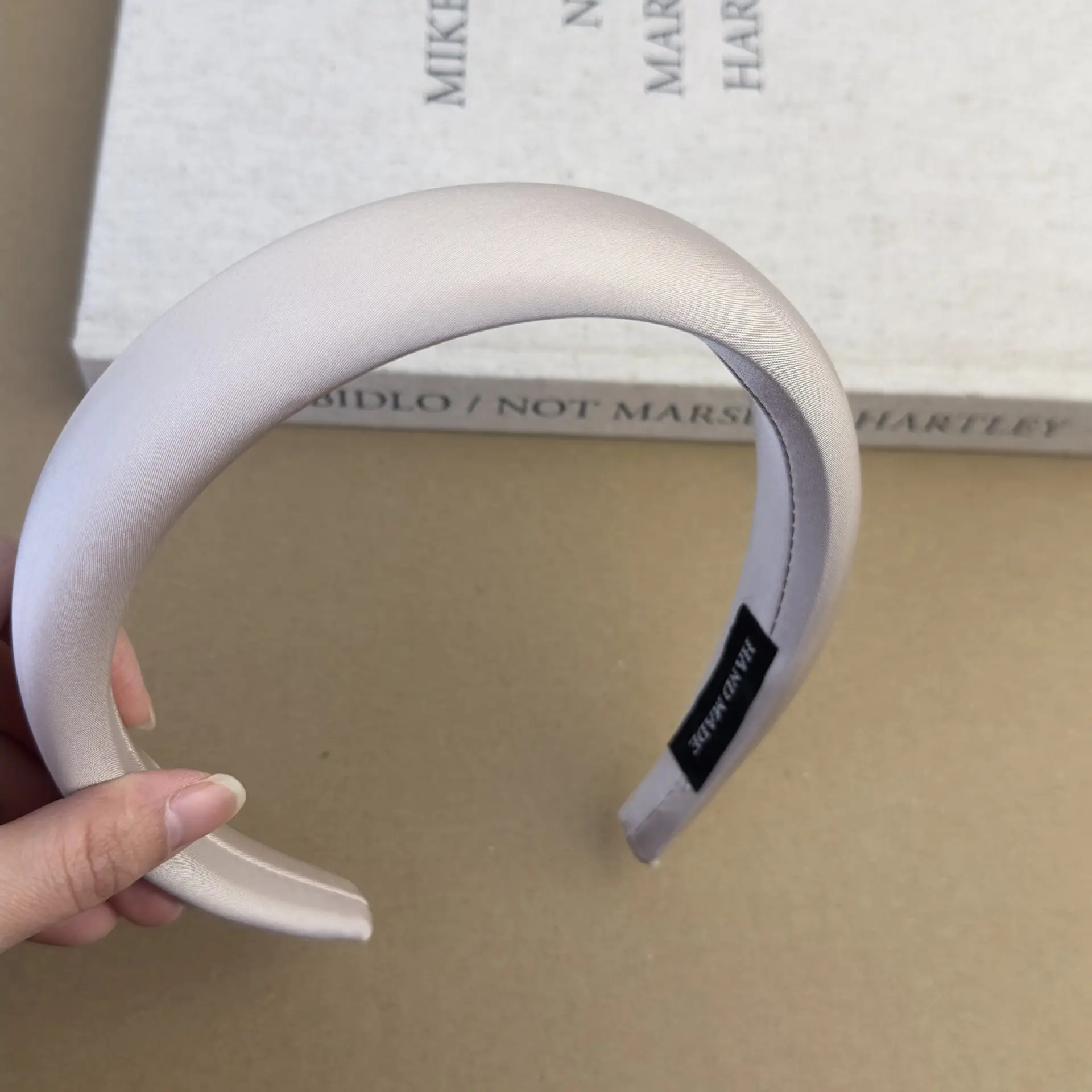 Pure Color Elegant Sponge Headband for Hair Accessories - Image 10