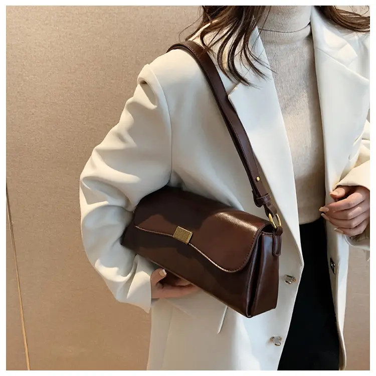 Women's Brown Crossbody Bag with Gold Plated Clasp — feature 13