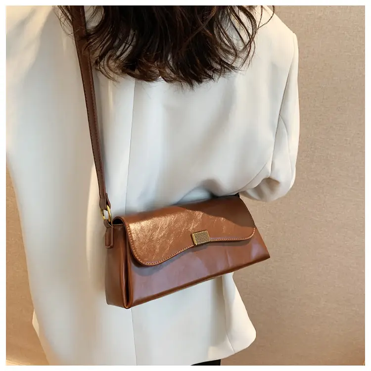 Women's Brown Crossbody Bag with Gold Plated Clasp — feature 16