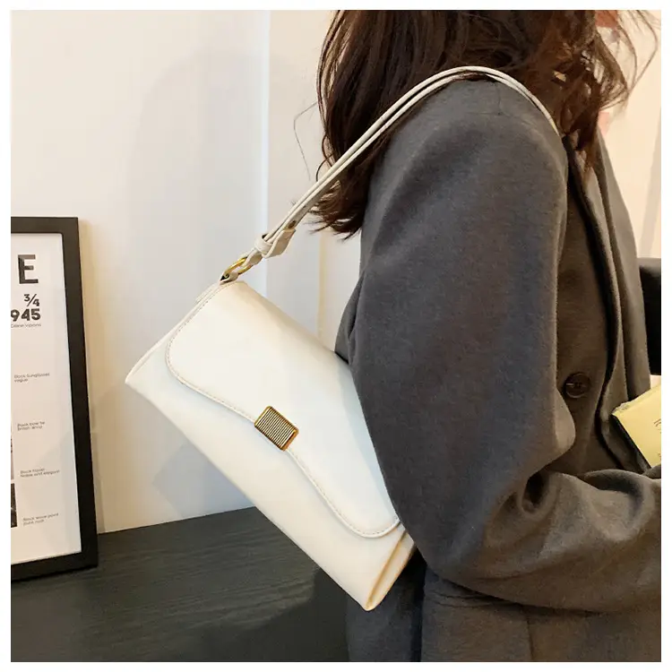 Women's Brown Crossbody Bag with Gold Plated Clasp — feature 20