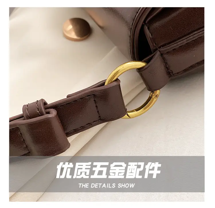 Women's Brown Crossbody Bag with Gold Plated Clasp — feature 9