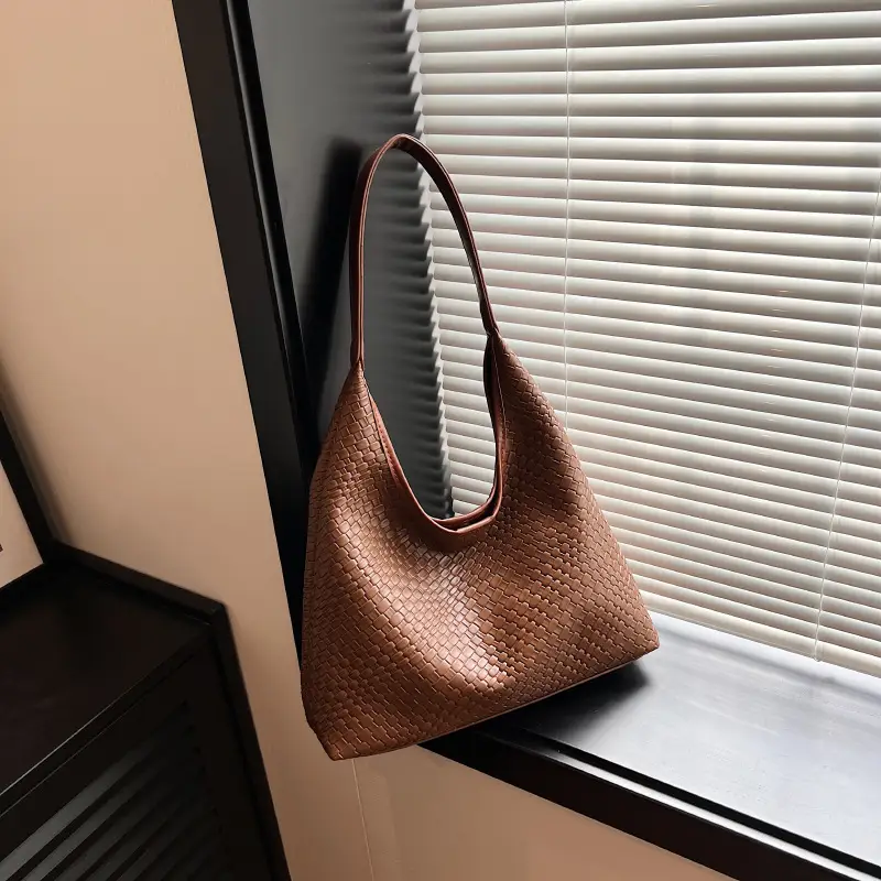Western Style Large Capacity Woven Shoulder Bag 2024 - Image 8