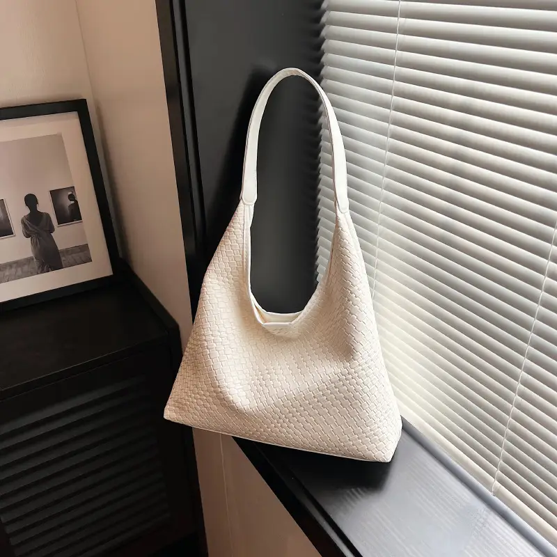 Western Style Large Capacity Woven Shoulder Bag 2024 - Image 9