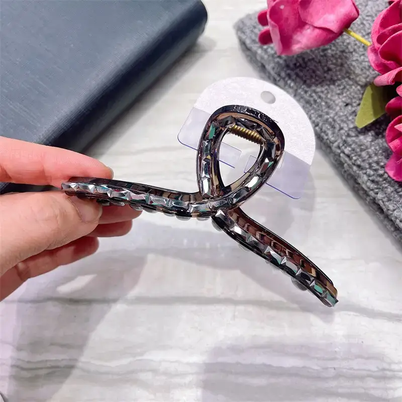 Crystal Shark Clip 13cm Ponytail Hair Accessory - Image 3