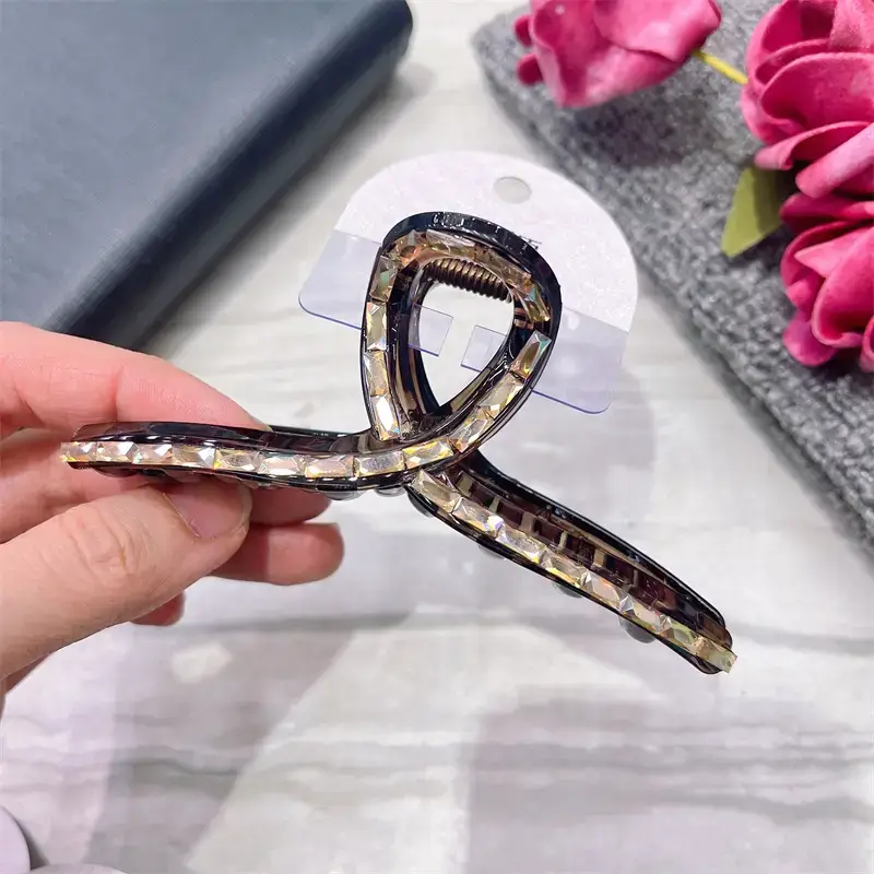 Crystal Shark Clip 13cm Ponytail Hair Accessory - Image 8