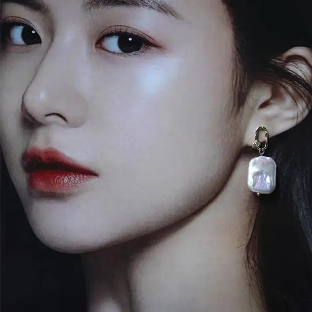 White Square Pearl Earrings Cold Wind Elegant Dangle - Image 4