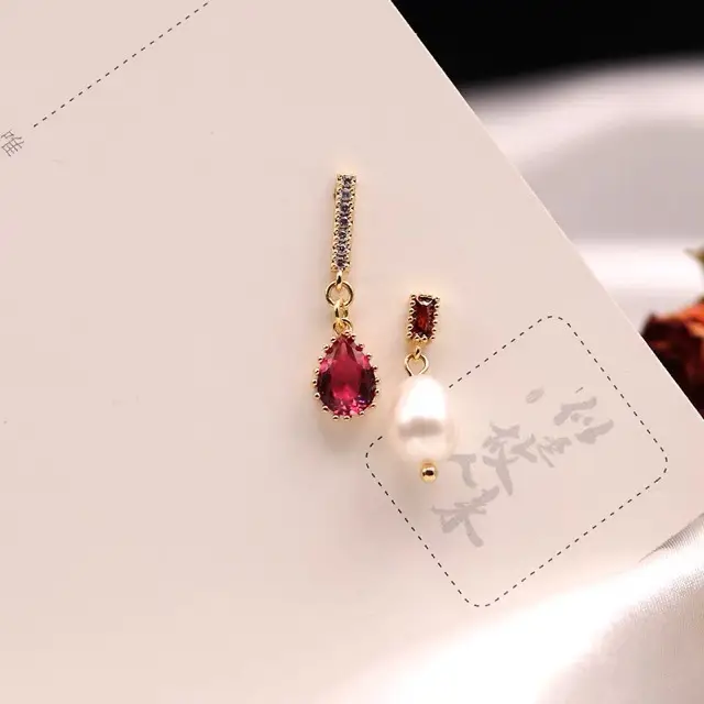 Red Pearl Drop Earrings 14K Gold Elegant Asymmetric - Image 4