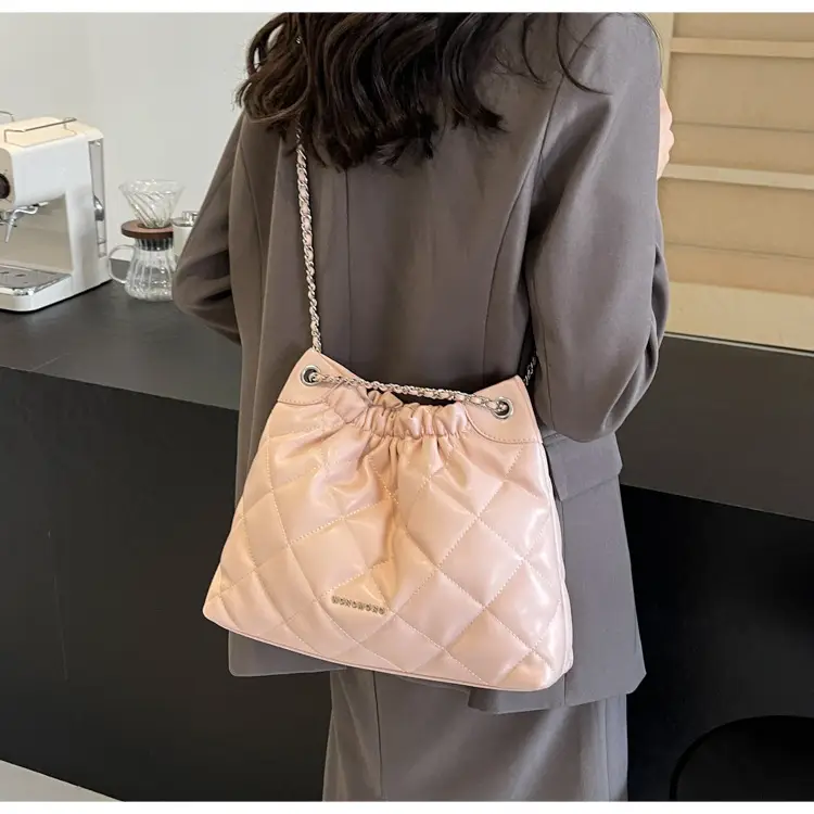 Pink Rhombus Chain Shoulder Bag for Women 2023 — feature 22
