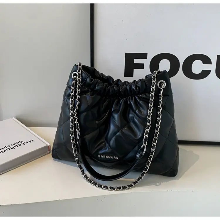 Pink Rhombus Chain Shoulder Bag for Women 2023 — feature 26