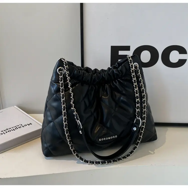 Pink Rhombus Chain Shoulder Bag for Women 2023 — feature 27