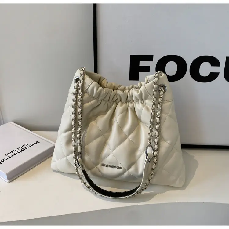 Pink Rhombus Chain Shoulder Bag for Women 2023 — feature 30