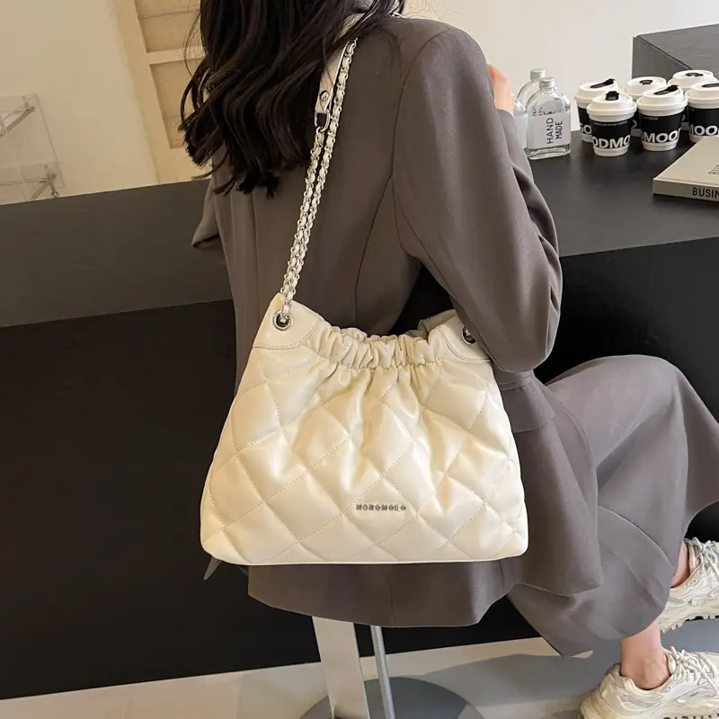 Pink Rhombus Chain Shoulder Bag for Women 2023 - Image 2