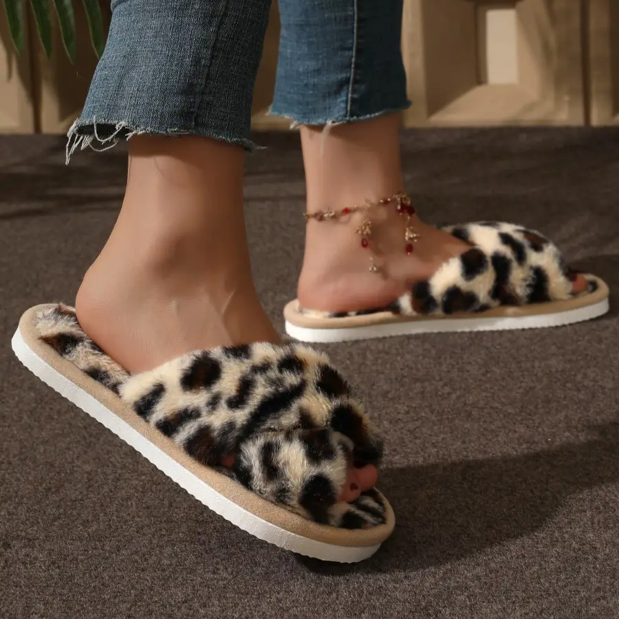 Cross-border TEMU SHEIN cross plush big explosions European and American Mao Mao cross with cotton slippers women Mao Mao cotton slippers — feature 20