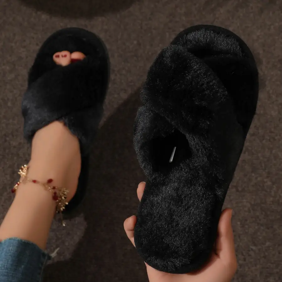 Cross-border TEMU SHEIN cross plush big explosions European and American Mao Mao cross with cotton slippers women Mao Mao cotton slippers — feature 3
