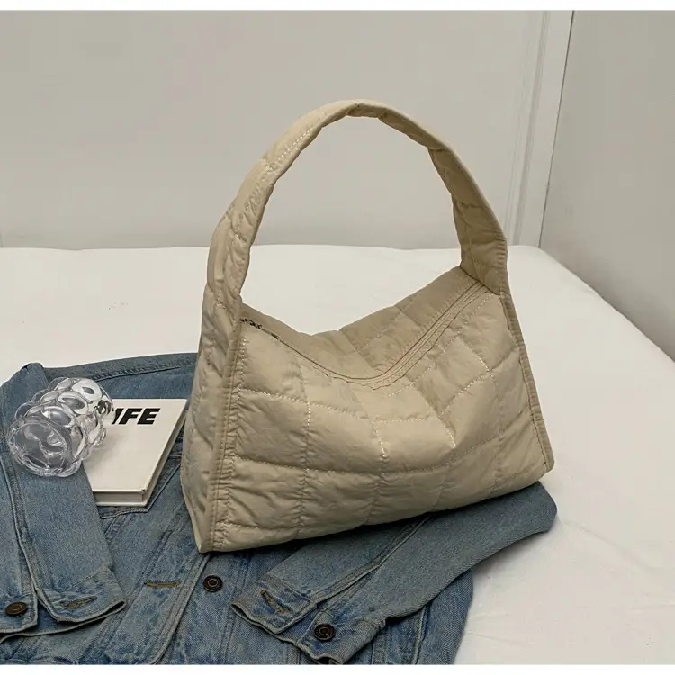 Plaid Quilted Shoulder Bag for Women Large Capacity — feature 14