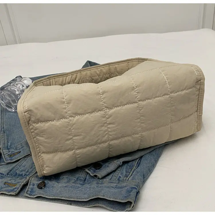Plaid Quilted Shoulder Bag for Women Large Capacity — feature 19
