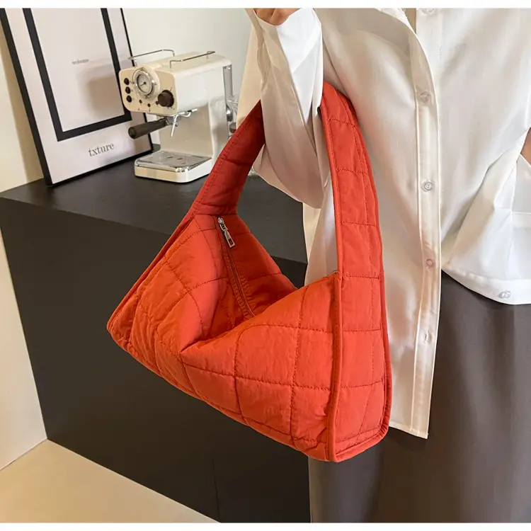 Plaid Quilted Shoulder Bag for Women Large Capacity — feature 41