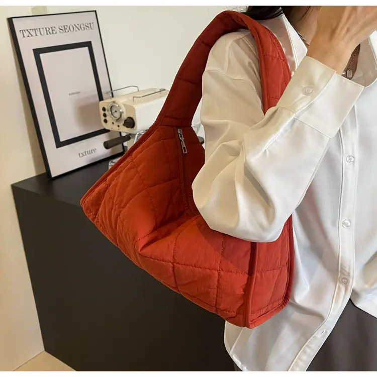 Plaid Quilted Shoulder Bag for Women Large Capacity — feature 42