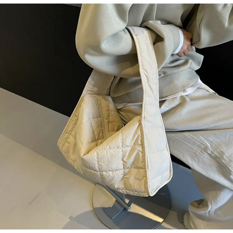 Plaid Quilted Shoulder Bag for Women Large Capacity — feature 50