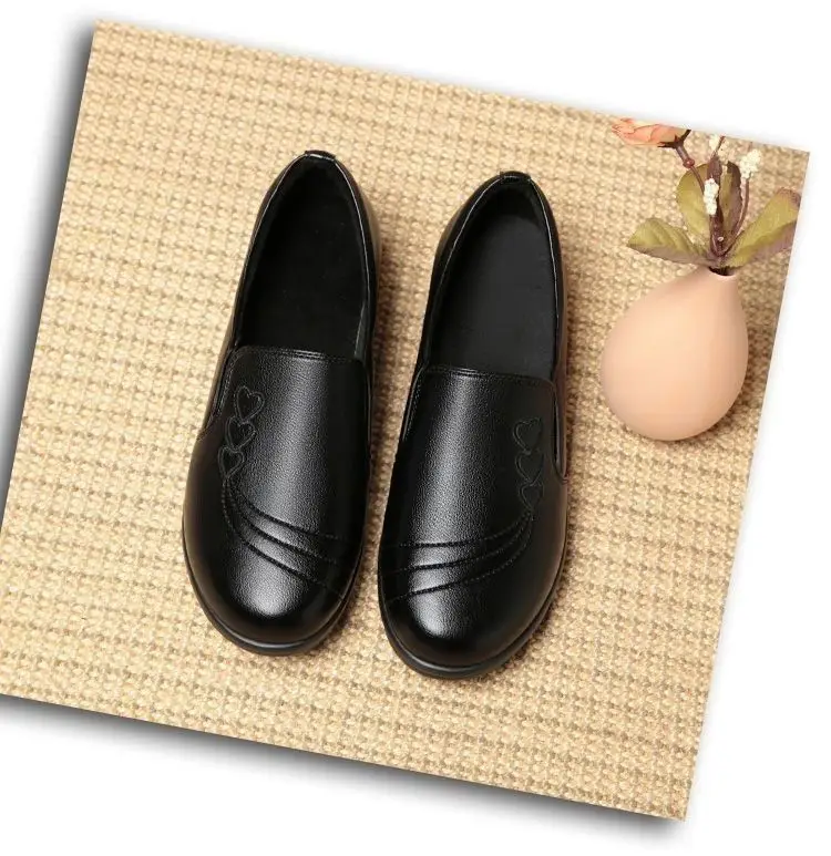 Non-slip work shoes women's black flat slip-on mom shoes kitchen work shoes waterproof shoes soft leather soft bottom women's shoes — feature 12