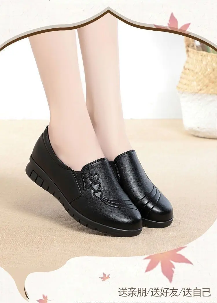 Non-slip work shoes women's black flat slip-on mom shoes kitchen work shoes waterproof shoes soft leather soft bottom women's shoes — feature 8