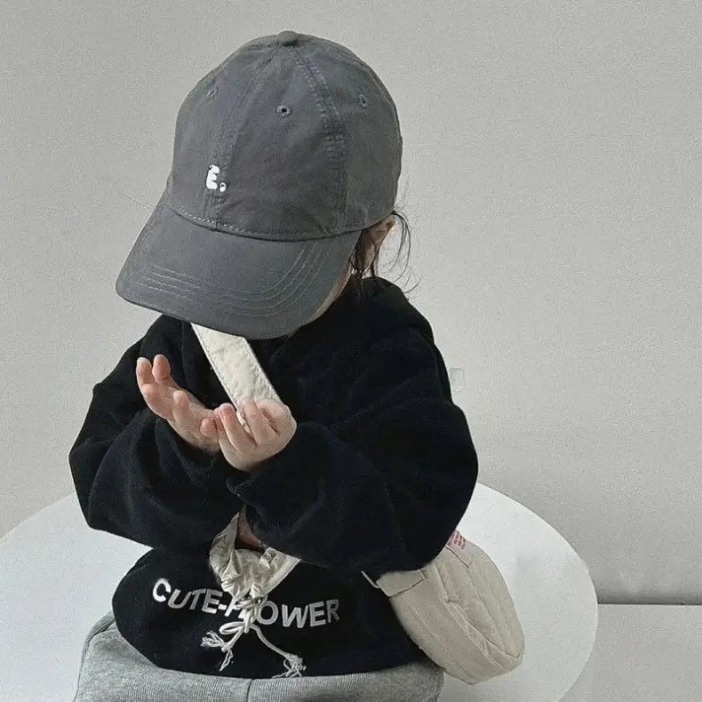 Kids Korean Style Beige Peaked Cap All-Matching — feature 2