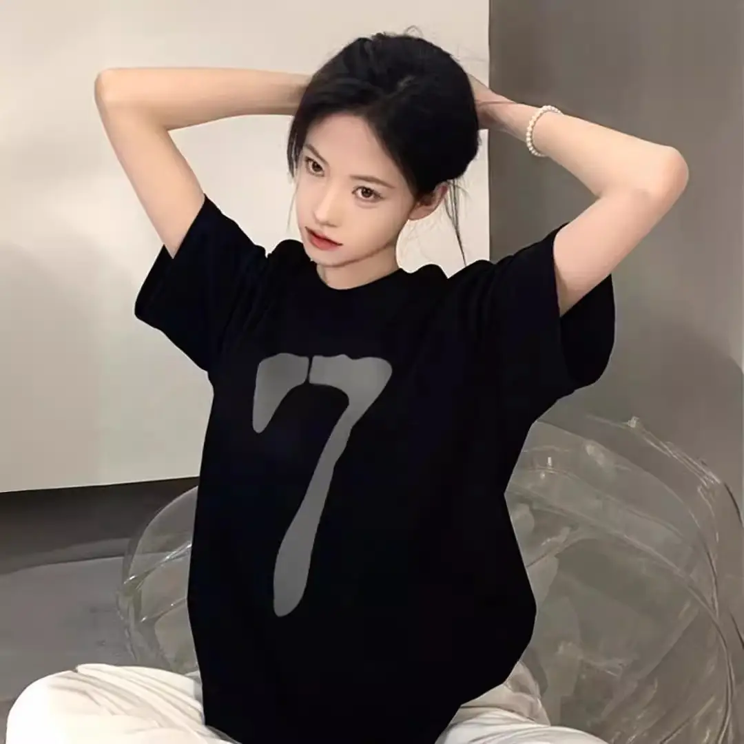 American Retro Black Short-Sleeved T-Shirt for Women Summer 2025 New Design Niche Couple Loose Slimming Look Top