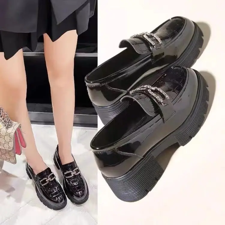 Black Leather Slip-On Women's Thick Soled Loafers 2024 — feature 2