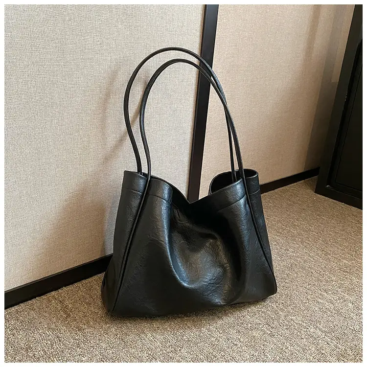 Women's Brown Leather Shoulder Bag Large Capacity Retro Class — feature 10
