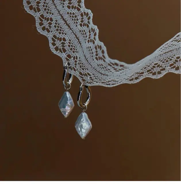 New Niche Pearl Ear Buckle for Women Elegant Earrings — feature 5