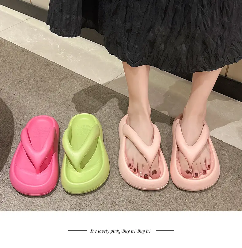 Thick-Soled Flip-Flops for Women with a Stepping-On-Clouds Feel, Summer 2026 New Model, Non-Slip Outdoor Beach Sandals for Women — feature 17