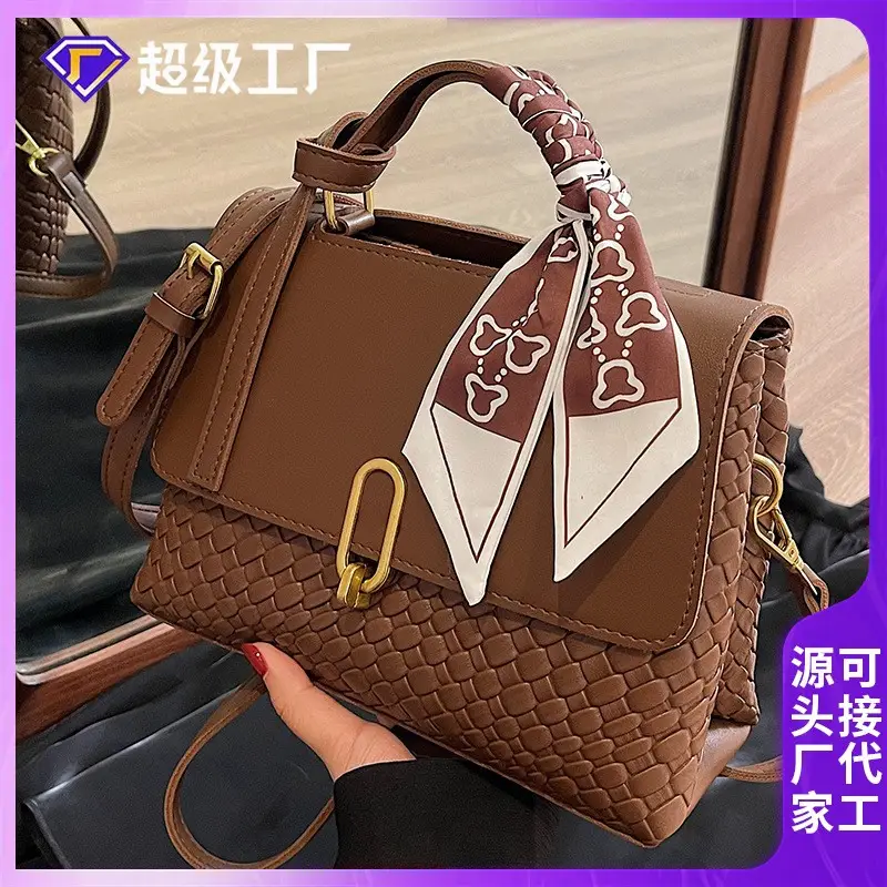2023 Retro Women Shoulder Messenger Bag Brown White Quilted - Image 5