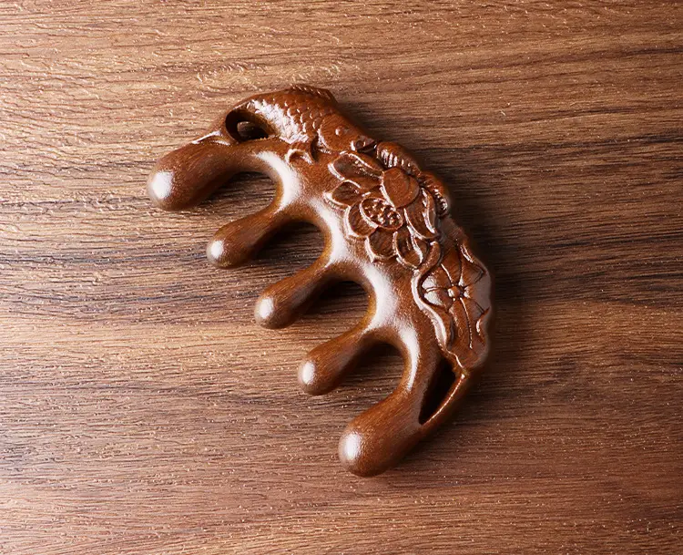 Golden Silk Lotus Fish Scalp Massage Comb — feature 12