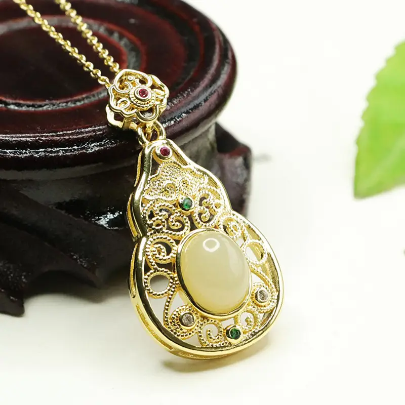 Aiyu Jade Pendant Necklace Clear Water Gourd Gold - Image 5