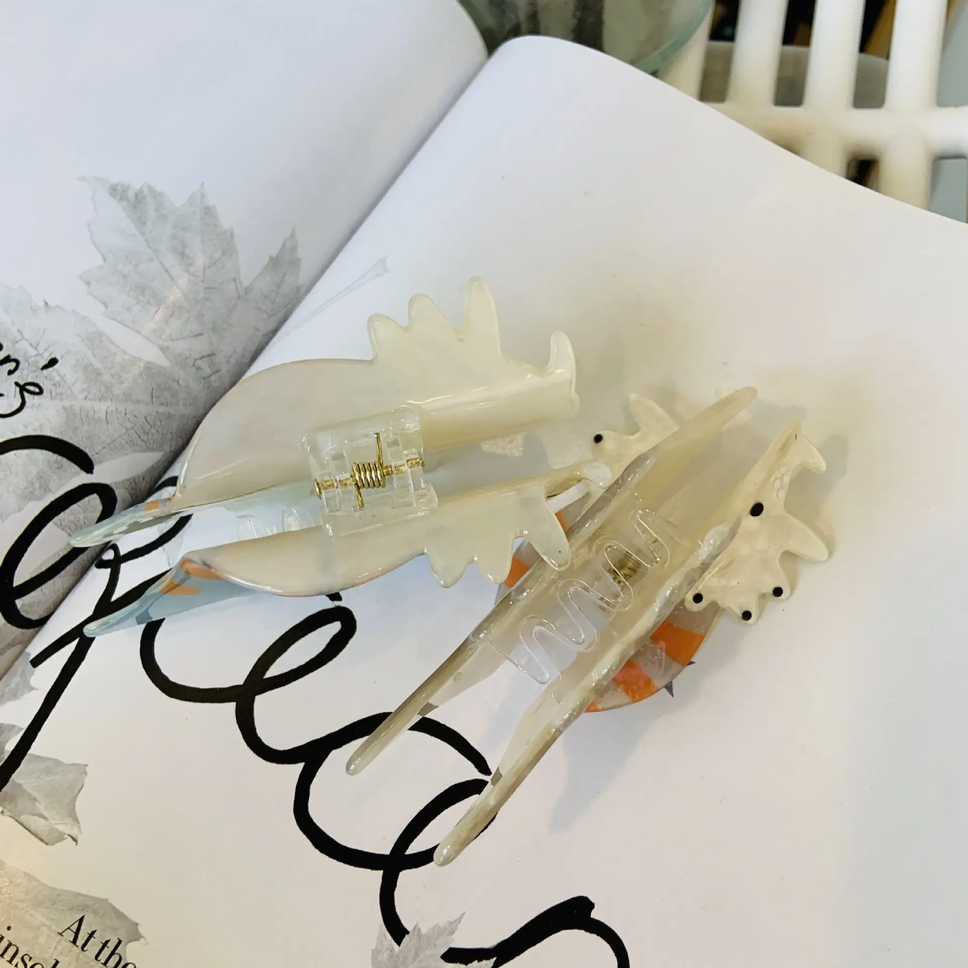 Acrylic Dinosaur Hair Clip for Girls — feature 12