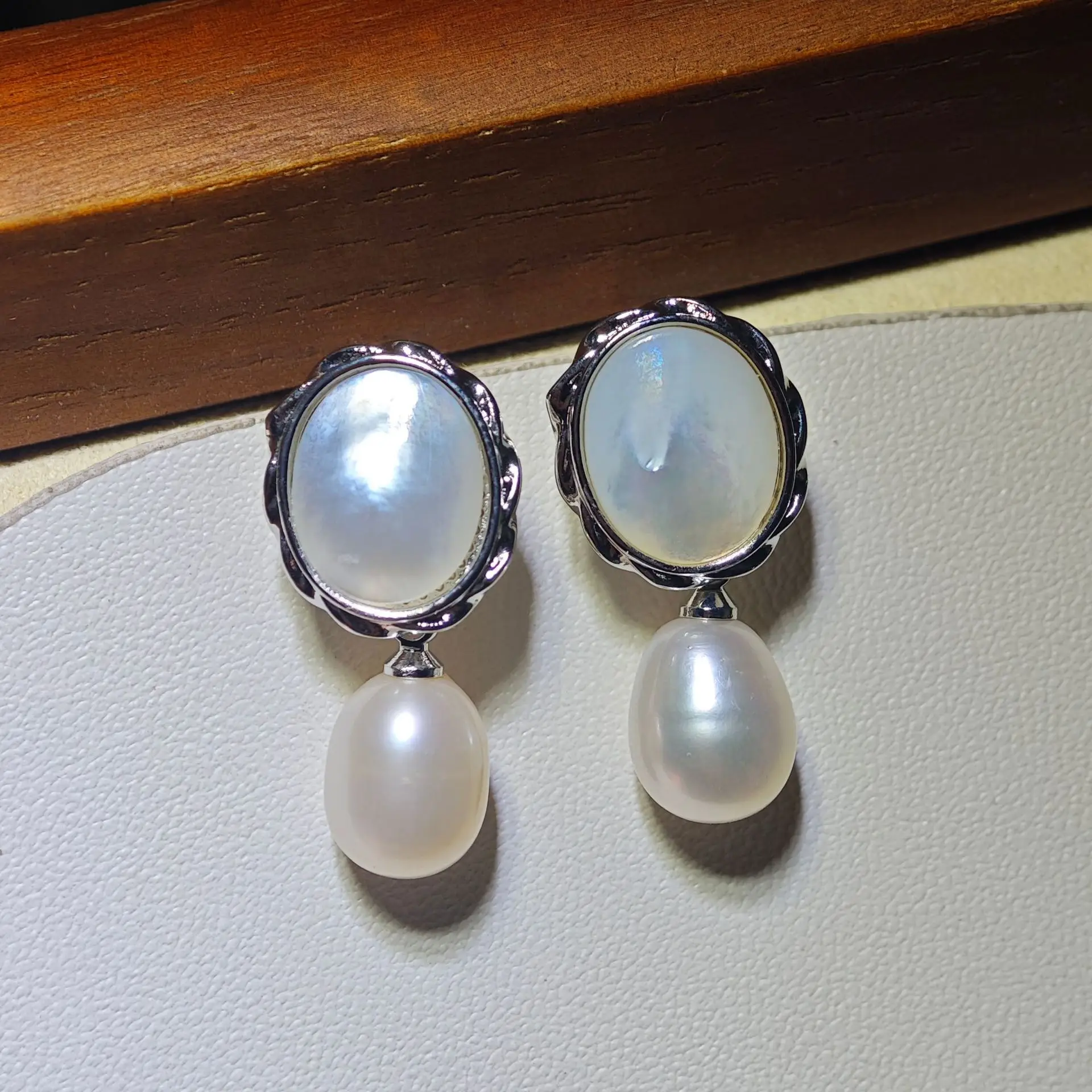 Zhuji Pearl Earrings S925 Silver Sea Shell Green — feature 12