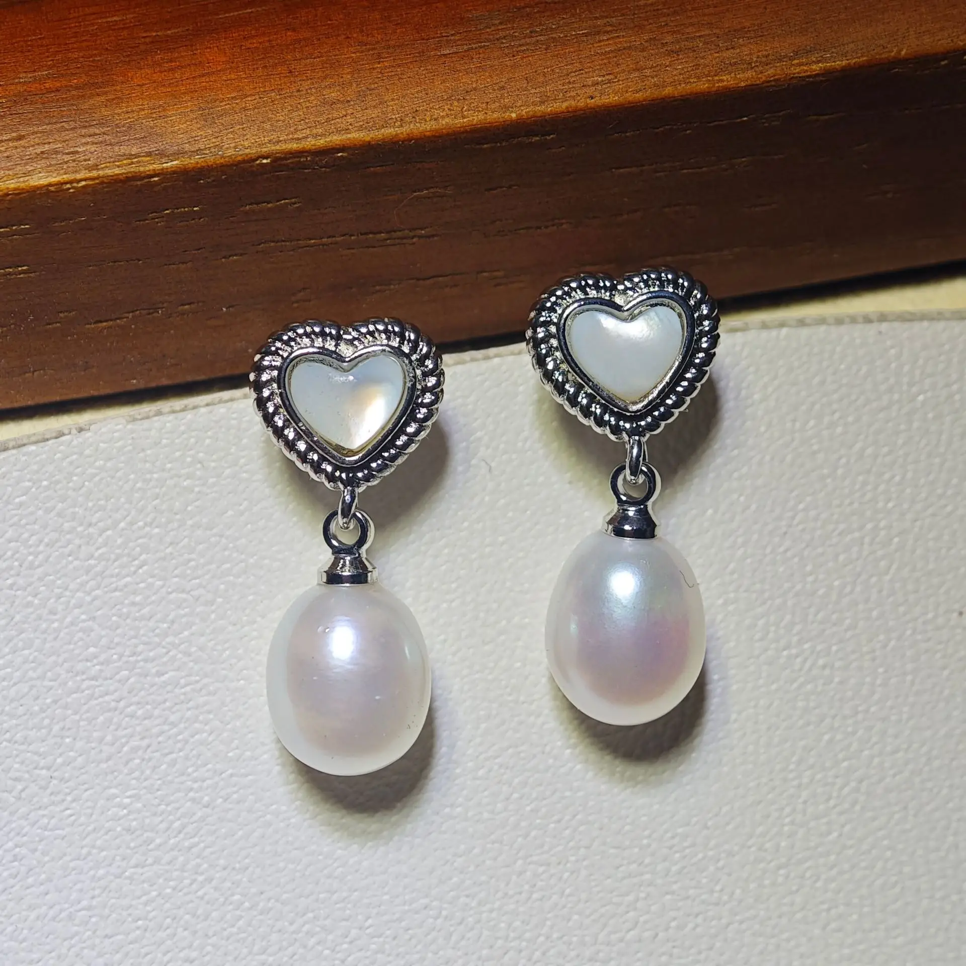 Zhuji Pearl Earrings S925 Silver Sea Shell Green — feature 5
