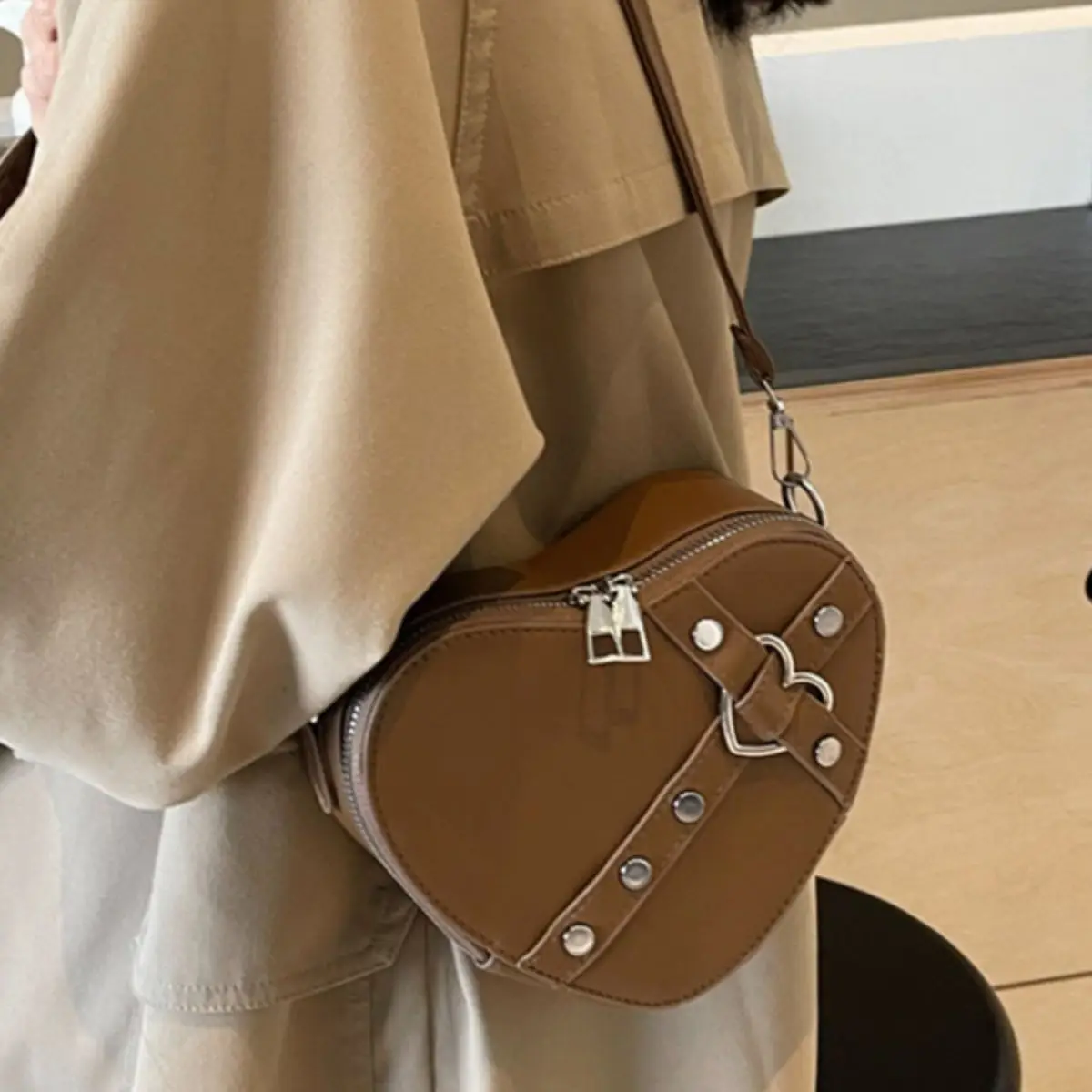 Heart Shaped Crossbody Bag for Women 2026 - Image 6