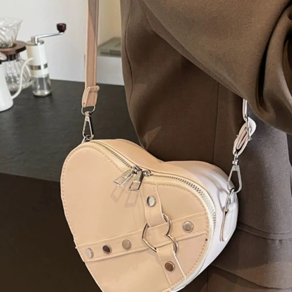Heart Shaped Crossbody Bag for Women 2026 - Image 7