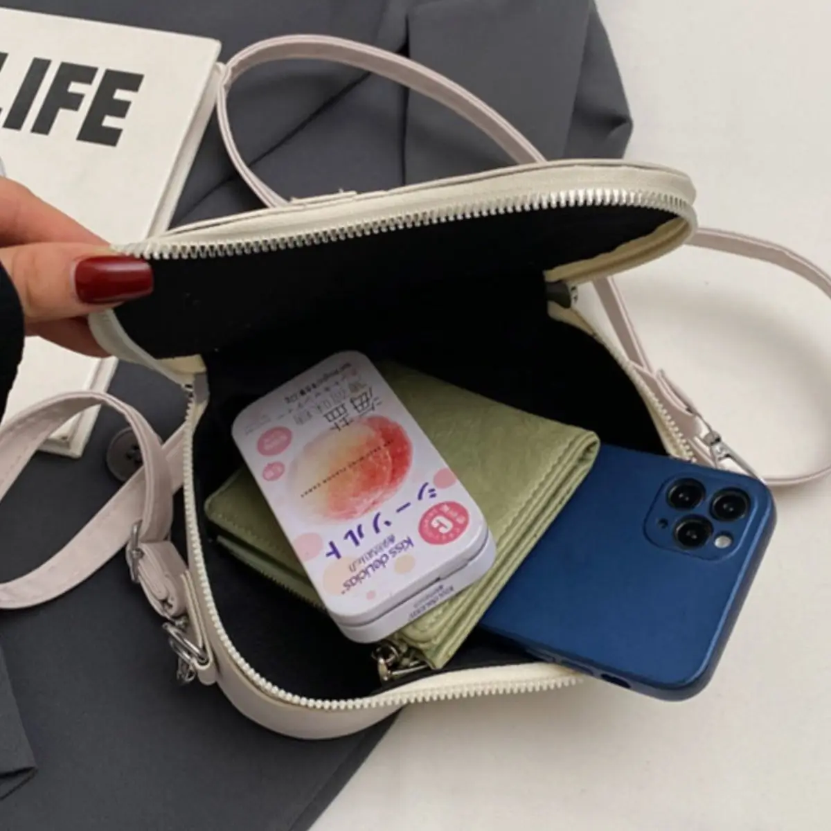 Heart Shaped Crossbody Bag for Women 2026 - Image 8