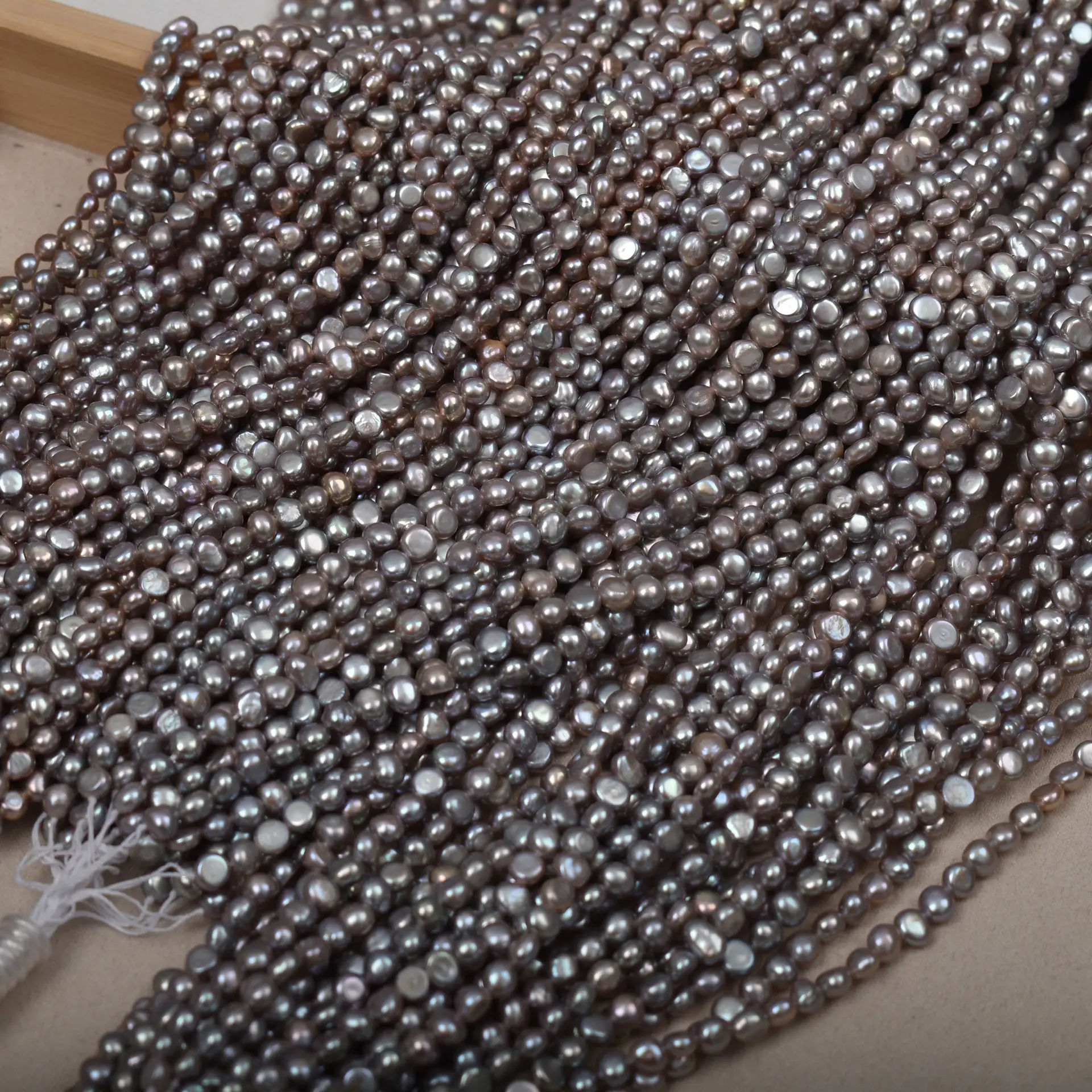 4mm Gray Pearl Bracelet Double Sided Natural Freshwater