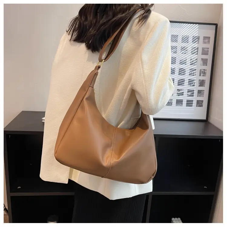Brown Leather Shoulder Crossbody Bag Large Capacity 2026 — feature 19