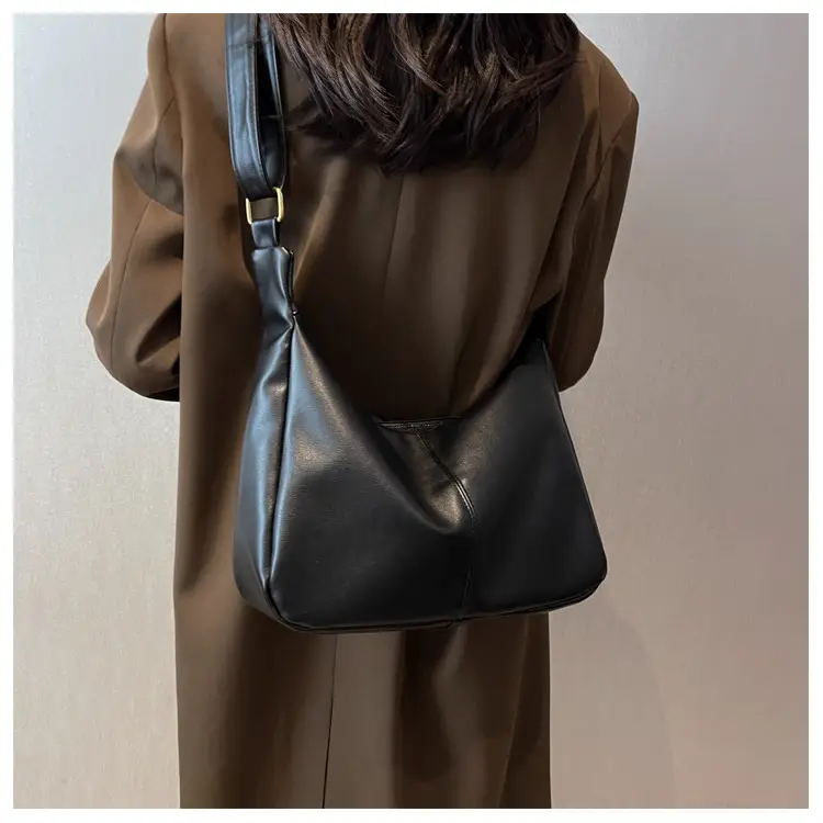 Brown Leather Shoulder Crossbody Bag Large Capacity 2026 — feature 39