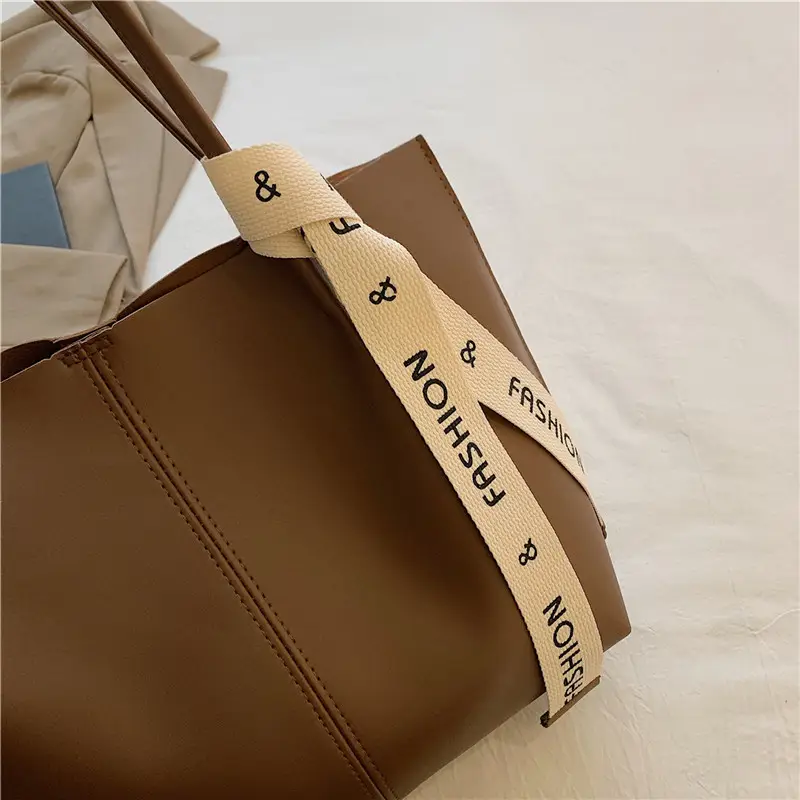 Women Brown Leather Shoulder Tote Bag Autumn Winter 2024 - Image 4