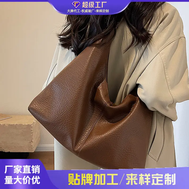 Black Large Capacity Women's Shoulder Bag 2026 - Image 5