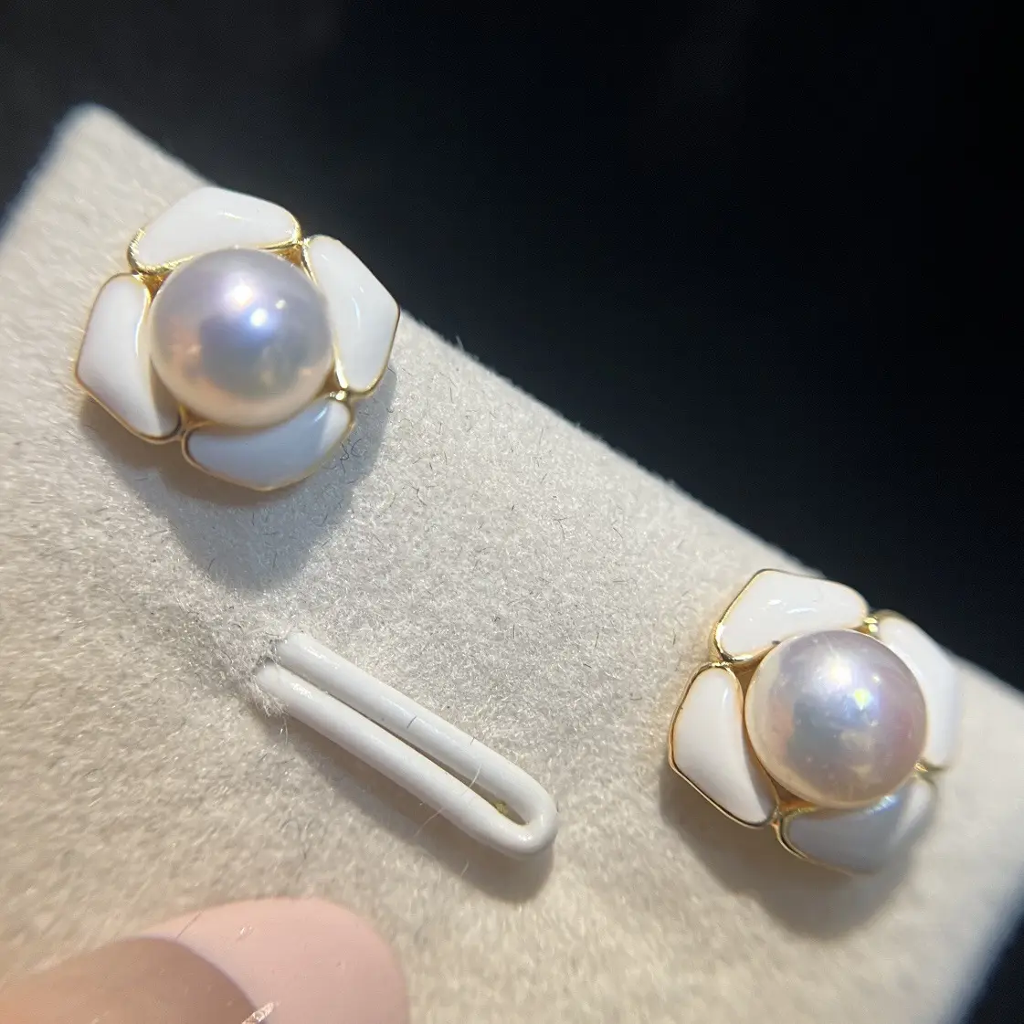 Small Petal Pearl Earrings 5-6mm Bright White — feature 5