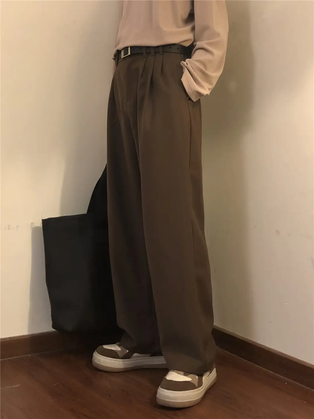 Men's Black American Retro Loose Straight Pants — feature 9