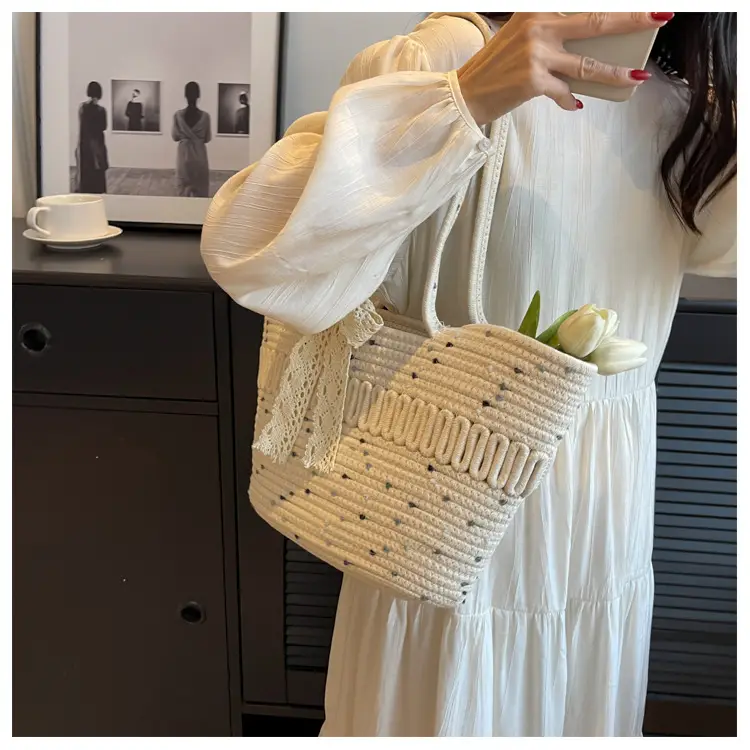 Woven Beach Bag with Lace Handle, 2024 Fashionable Tote — feature 9