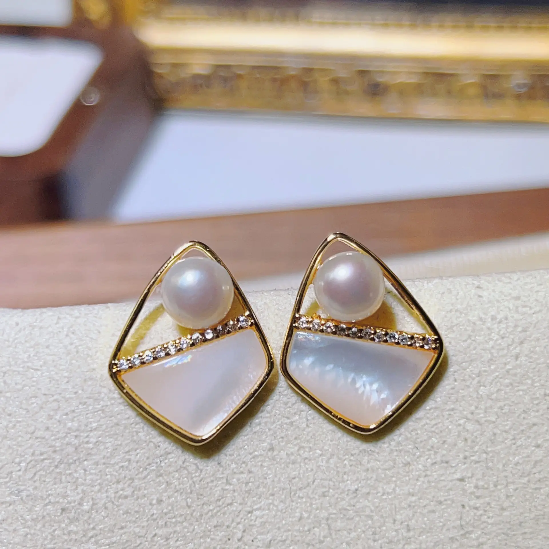 S925 Pearl Geometric Earrings Light Luxury Niche Design — feature 10