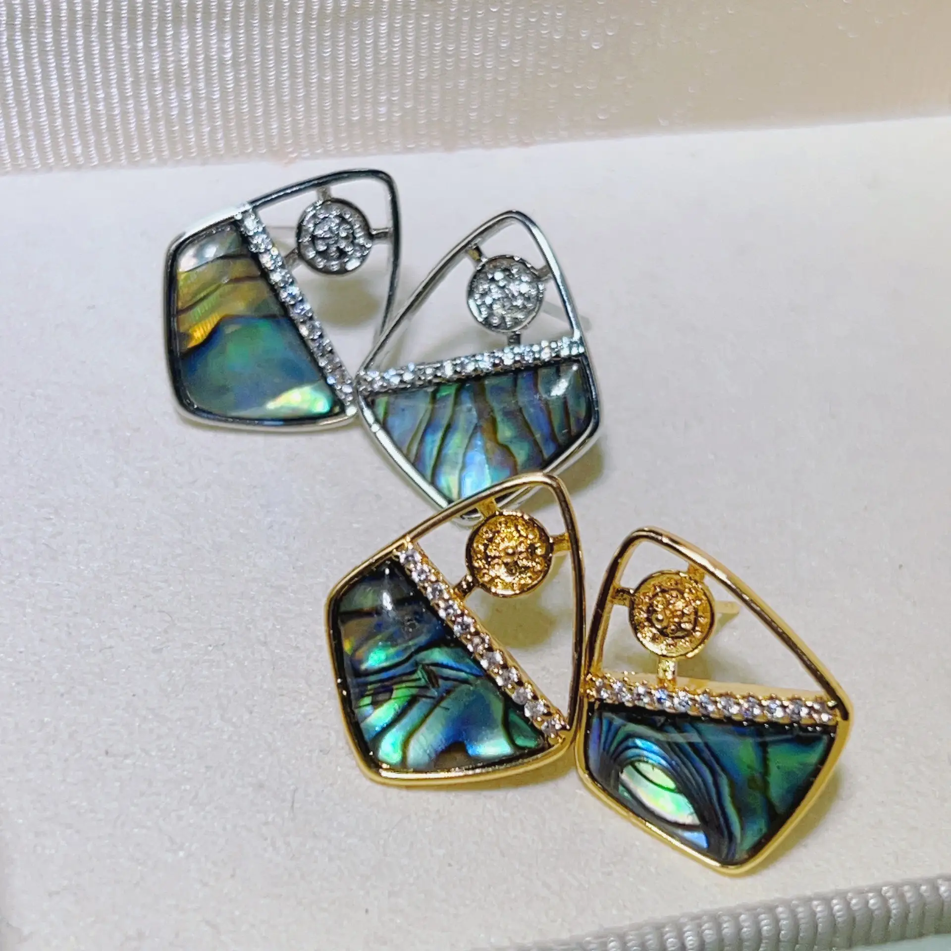 S925 Pearl Geometric Earrings Light Luxury Niche Design — feature 12